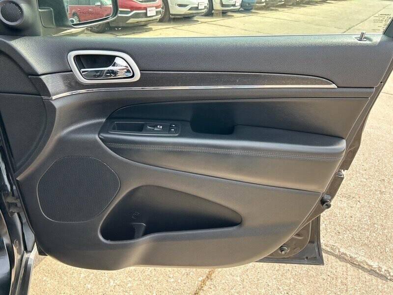 used 2018 Jeep Grand Cherokee car, priced at $20,995