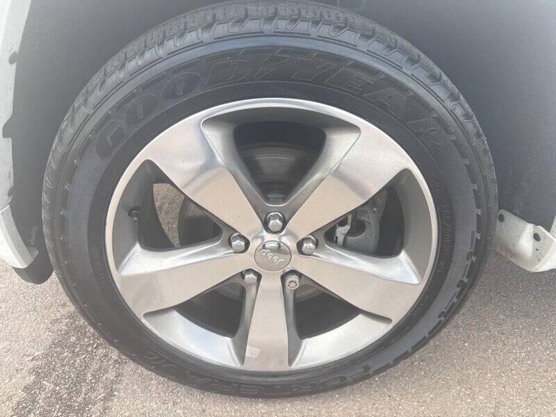used 2014 Jeep Grand Cherokee car, priced at $16,995