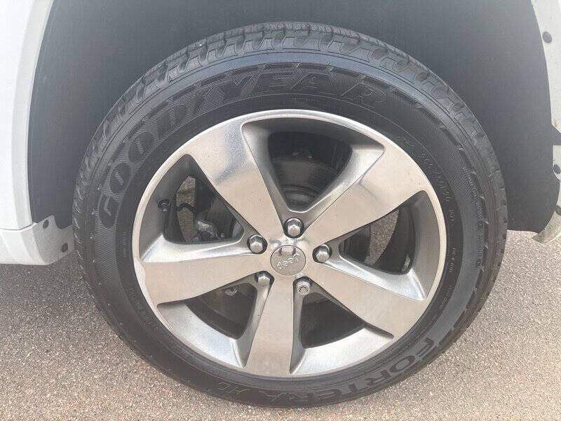 used 2014 Jeep Grand Cherokee car, priced at $16,995