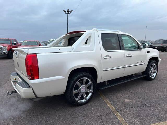 used 2008 Cadillac Escalade EXT car, priced at $12,500