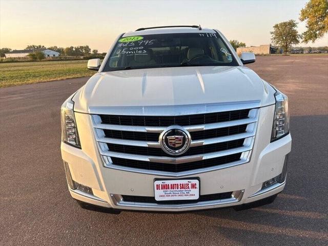 used 2015 Cadillac Escalade car, priced at $23,900