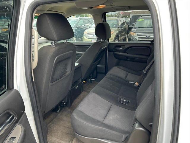 used 2010 Chevrolet Suburban car, priced at $7,500