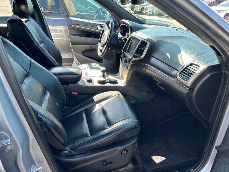 used 2015 Jeep Grand Cherokee car, priced at $14,995