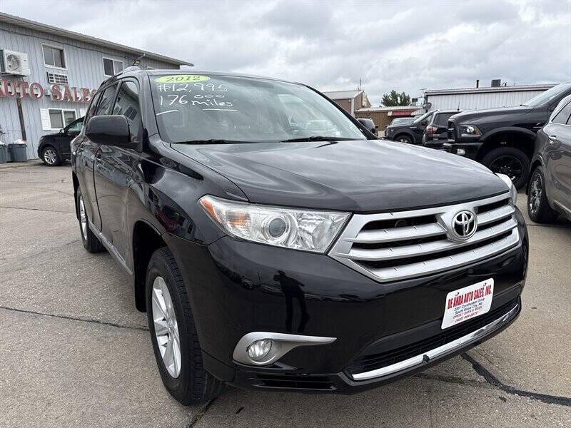 used 2012 Toyota Highlander car, priced at $12,995