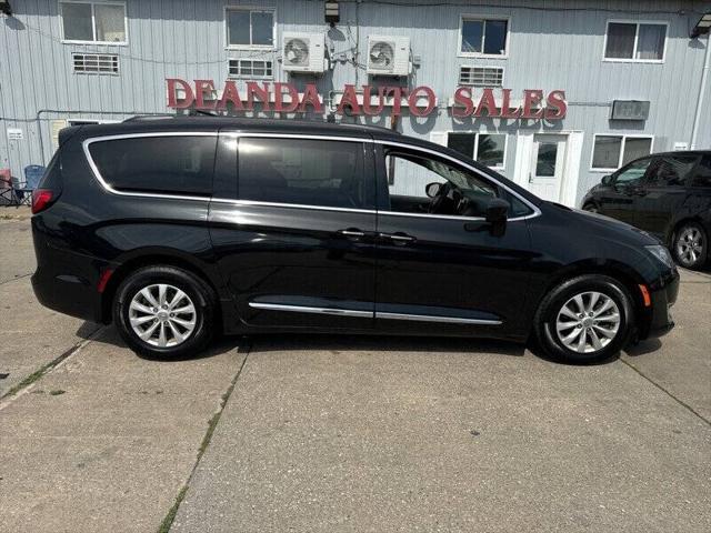 used 2017 Chrysler Pacifica car, priced at $11,995