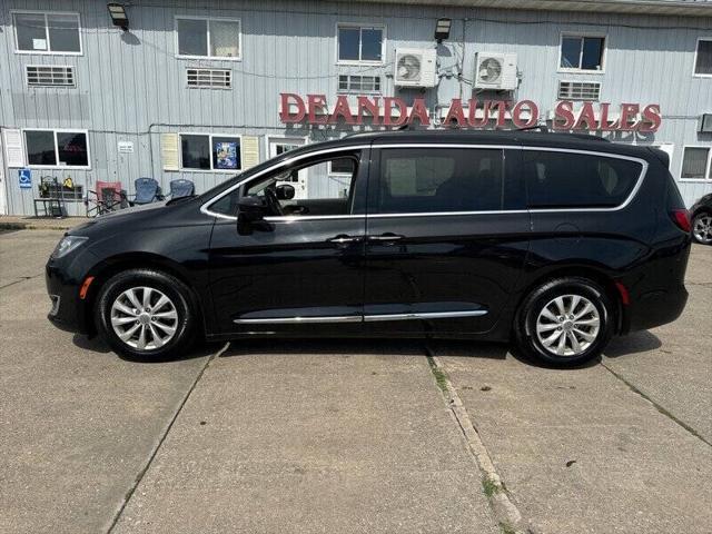 used 2017 Chrysler Pacifica car, priced at $11,995