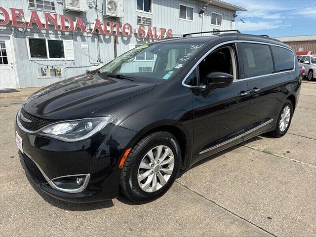 used 2017 Chrysler Pacifica car, priced at $11,995