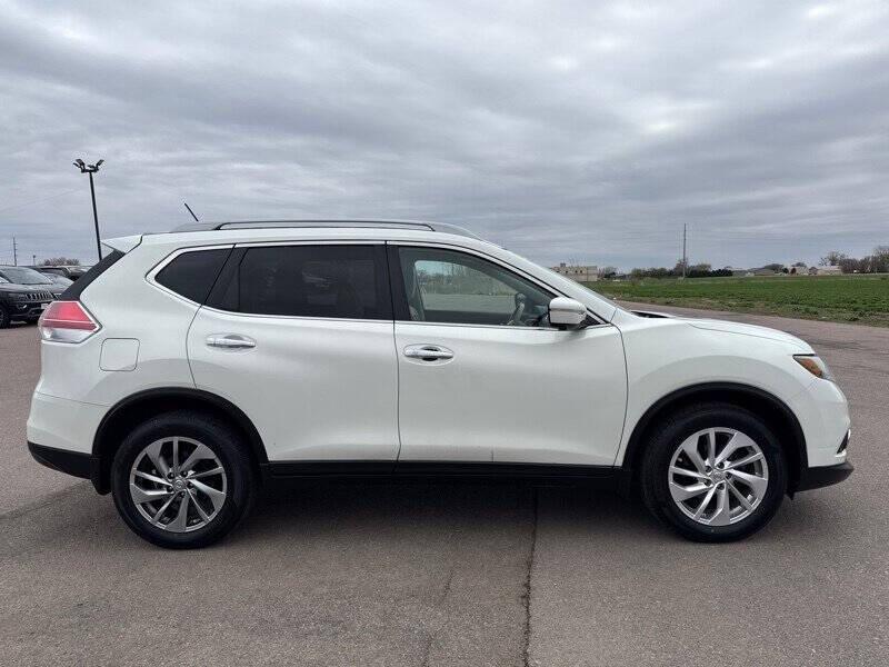 used 2014 Nissan Rogue car, priced at $10,995