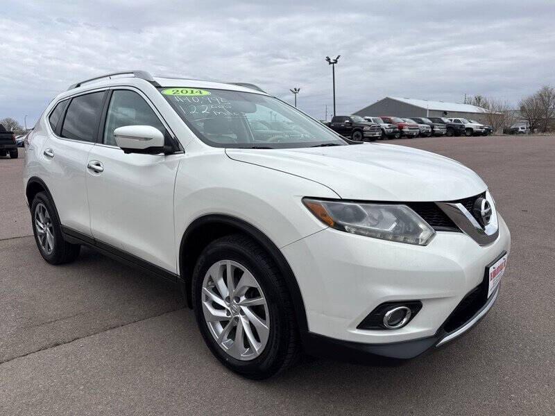 used 2014 Nissan Rogue car, priced at $10,995