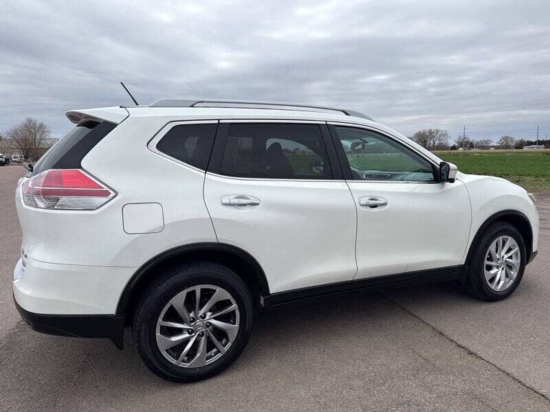 used 2014 Nissan Rogue car, priced at $10,995