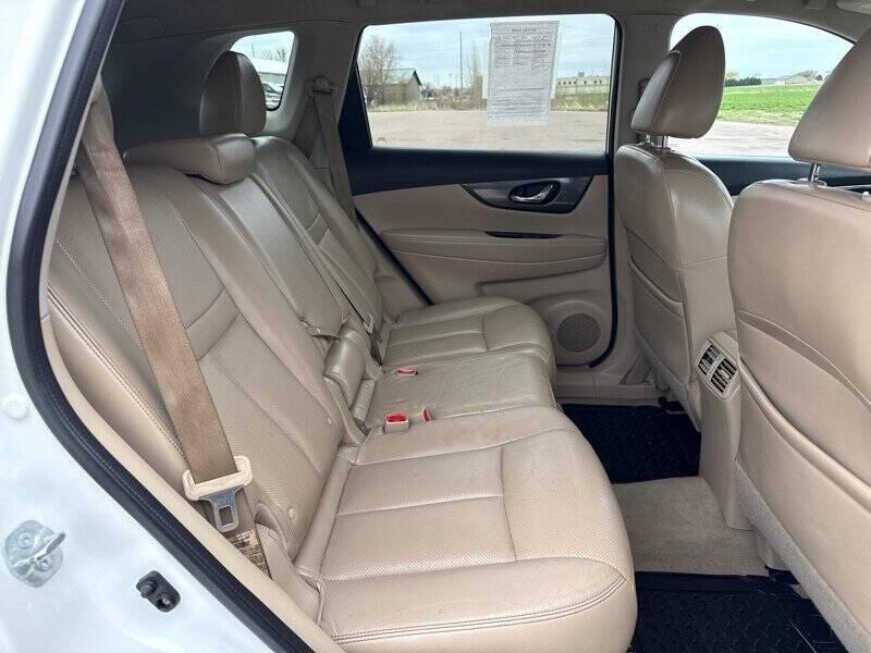used 2014 Nissan Rogue car, priced at $10,995