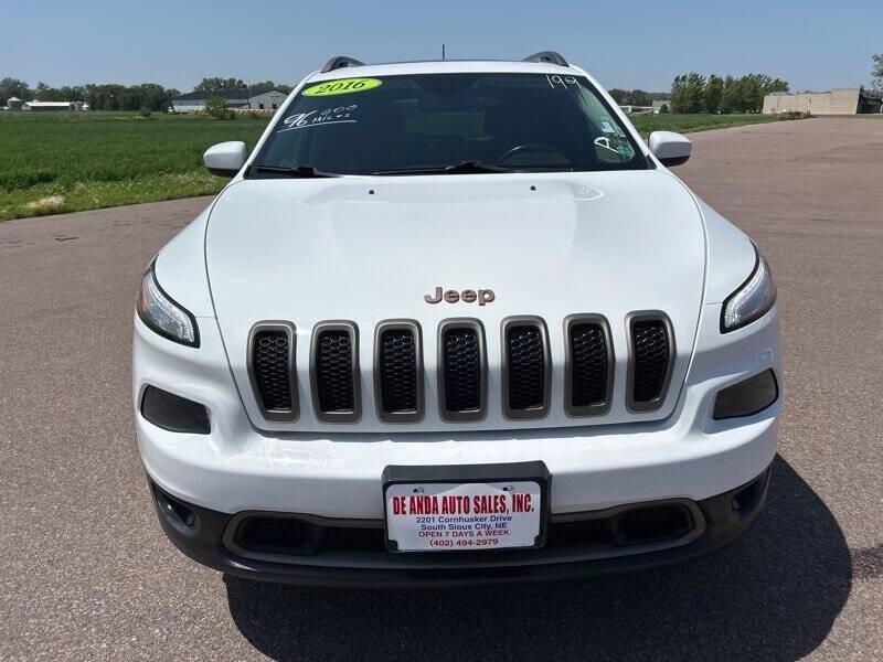 used 2016 Jeep Cherokee car, priced at $12,900