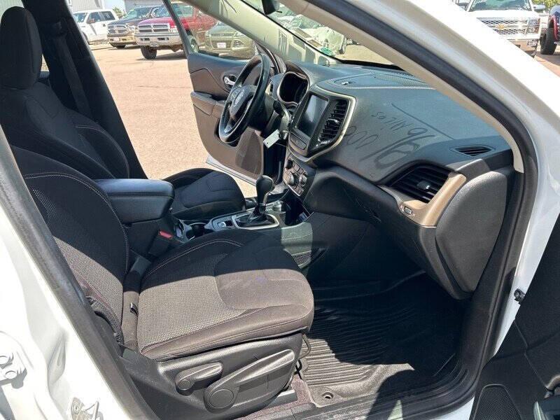 used 2016 Jeep Cherokee car, priced at $12,900
