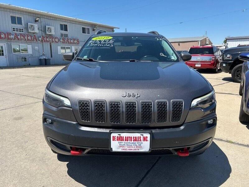 used 2019 Jeep Cherokee car, priced at $15,995