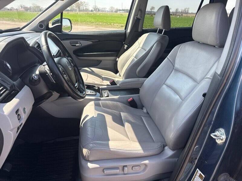 used 2016 Honda Pilot car, priced at $15,995