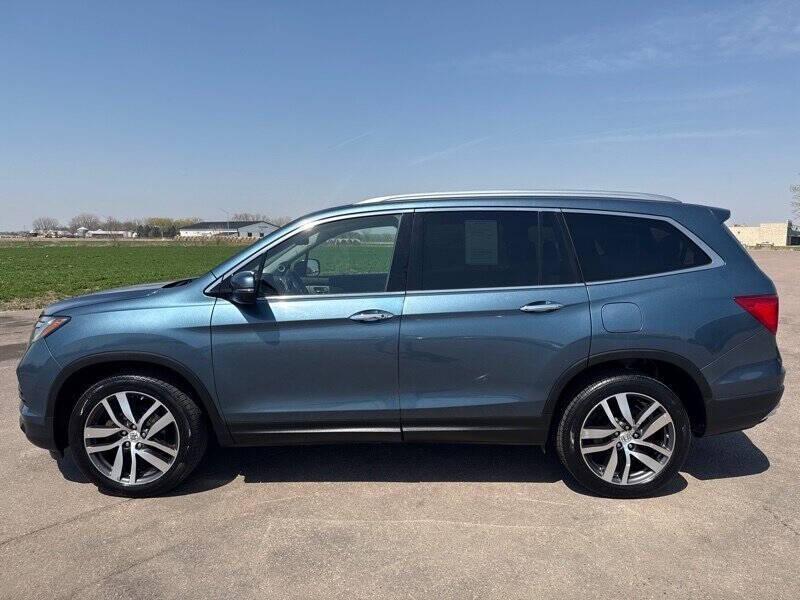 used 2016 Honda Pilot car, priced at $15,995