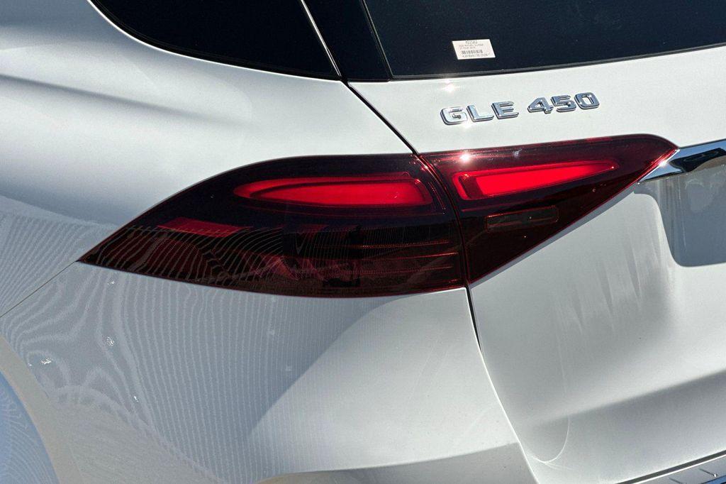 new 2026 Mercedes-Benz GLE 450 car, priced at $76,540