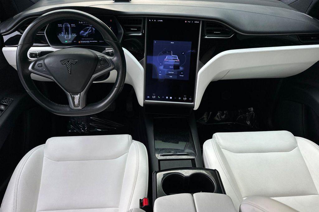 used 2020 Tesla Model X car, priced at $35,000