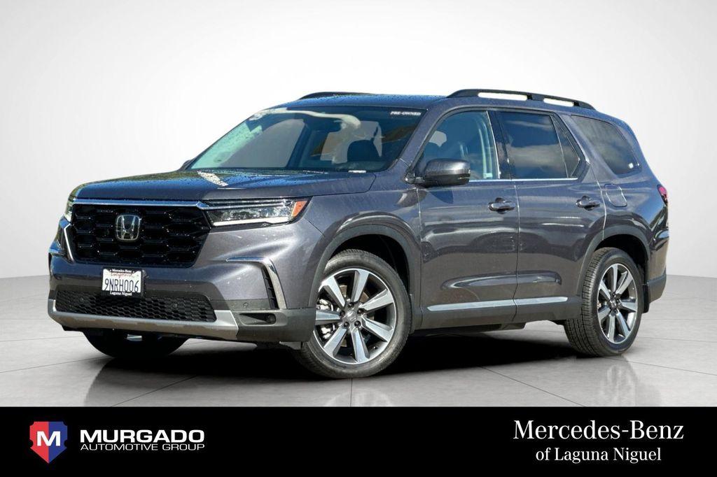 used 2025 Honda Pilot car, priced at $39,892