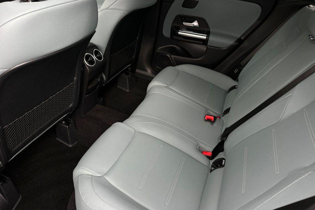 new 2026 Mercedes-Benz GLA 250 car, priced at $48,265