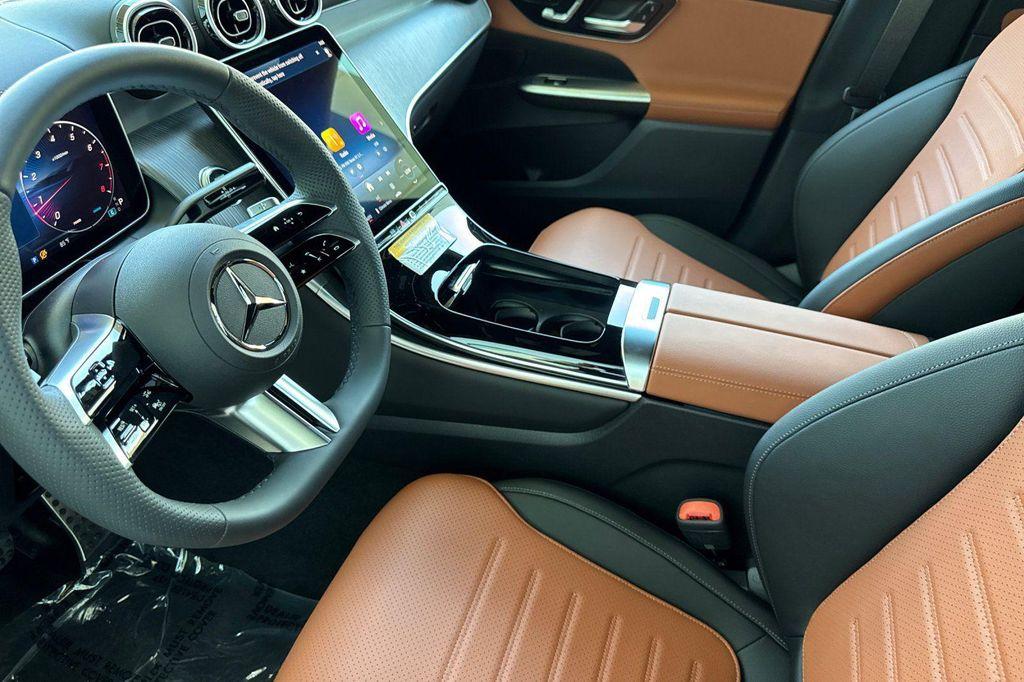 new 2025 Mercedes-Benz GLC 300 car, priced at $57,725