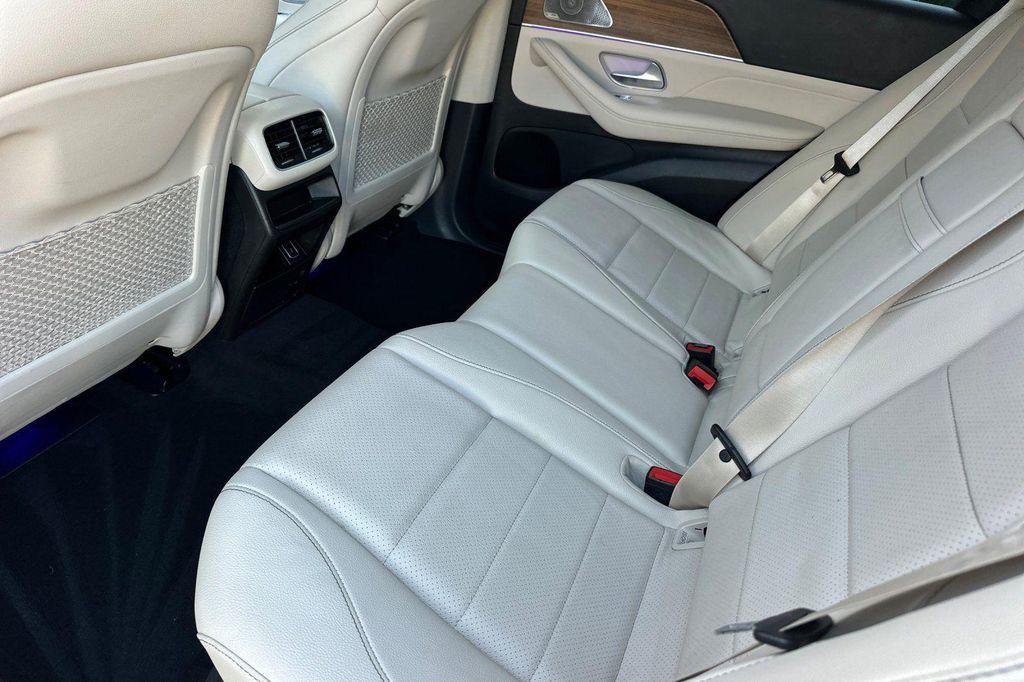 used 2023 Mercedes-Benz GLE 450 car, priced at $53,184