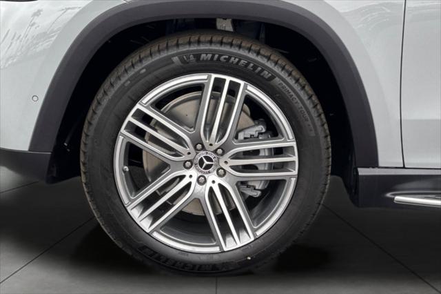 new 2025 Mercedes-Benz GLS 450 car, priced at $95,065