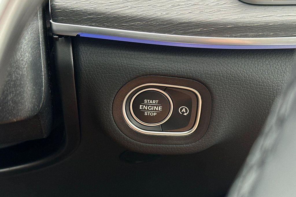 new 2025 Mercedes-Benz GLE 350 car, priced at $66,330