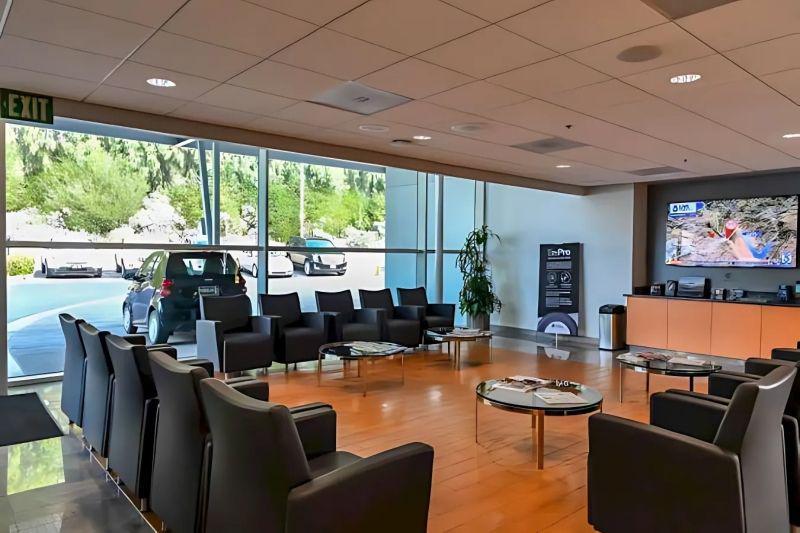 used 2023 Mercedes-Benz GLB 250 car, priced at $32,964