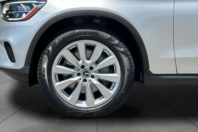 used 2020 Mercedes-Benz GLC 300 car, priced at $27,310