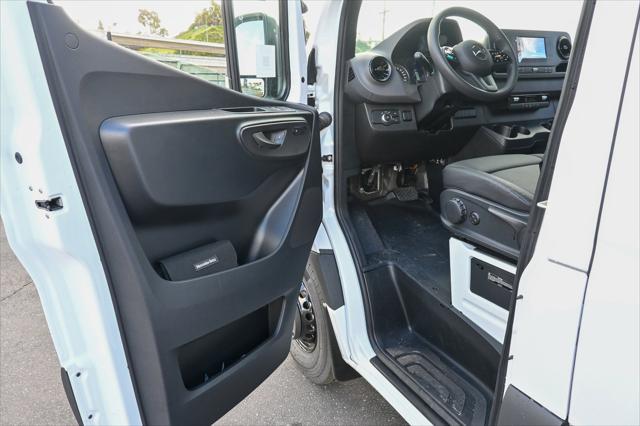 new 2024 Mercedes-Benz Sprinter 3500 car, priced at $73,111