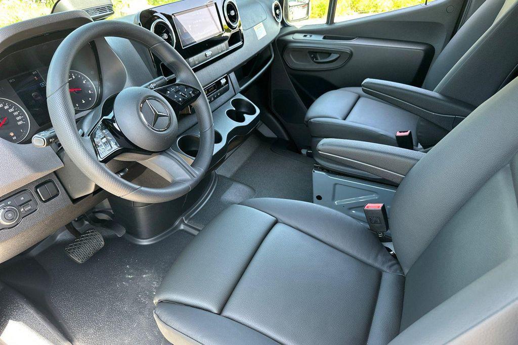 new 2025 Mercedes-Benz Sprinter 2500 car, priced at $67,181