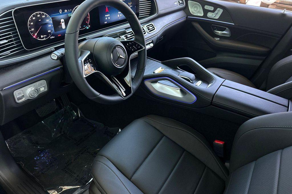 new 2025 Mercedes-Benz GLS 450 car, priced at $81,831