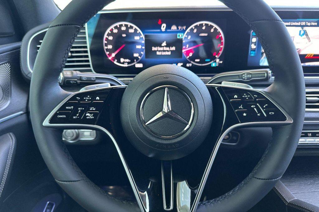 new 2025 Mercedes-Benz GLS 450 car, priced at $81,831
