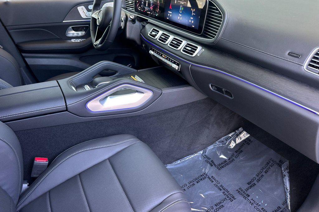 new 2025 Mercedes-Benz GLS 450 car, priced at $81,831
