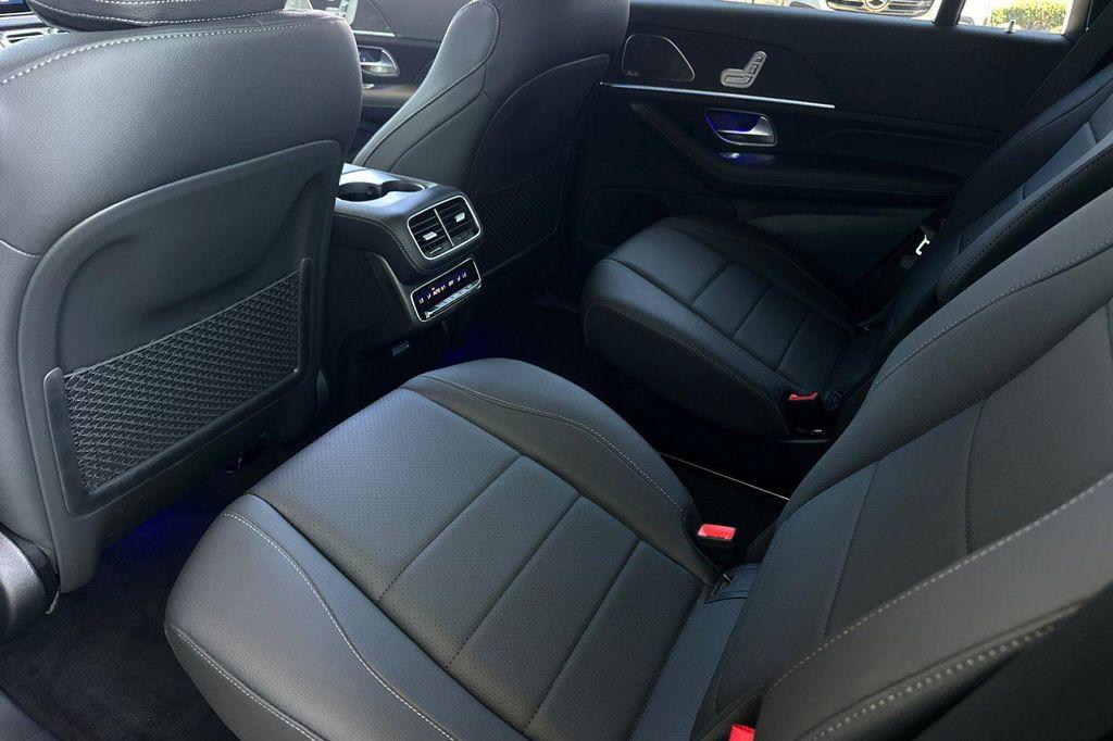 new 2025 Mercedes-Benz GLS 450 car, priced at $81,831