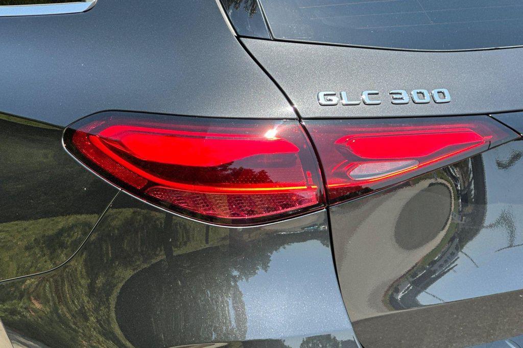 new 2025 Mercedes-Benz GLC 300 car, priced at $52,560