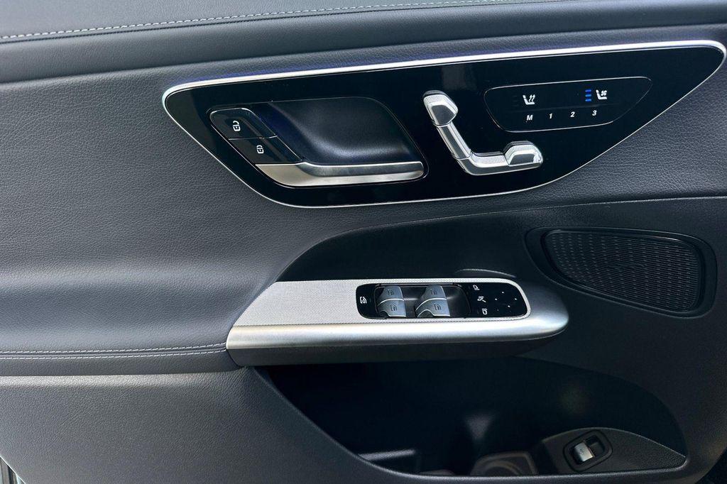 new 2025 Mercedes-Benz GLC 300 car, priced at $52,560