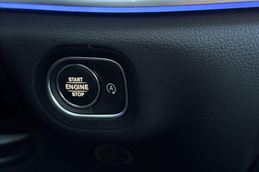 new 2025 Mercedes-Benz GLE 350 car, priced at $64,211