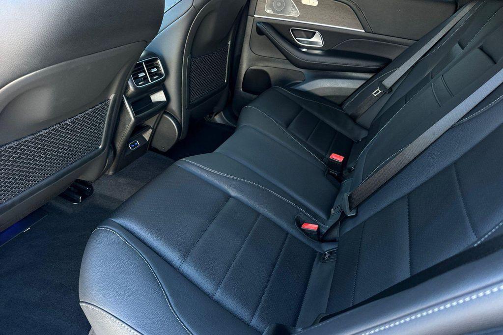 new 2026 Mercedes-Benz GLE 450 car, priced at $88,950