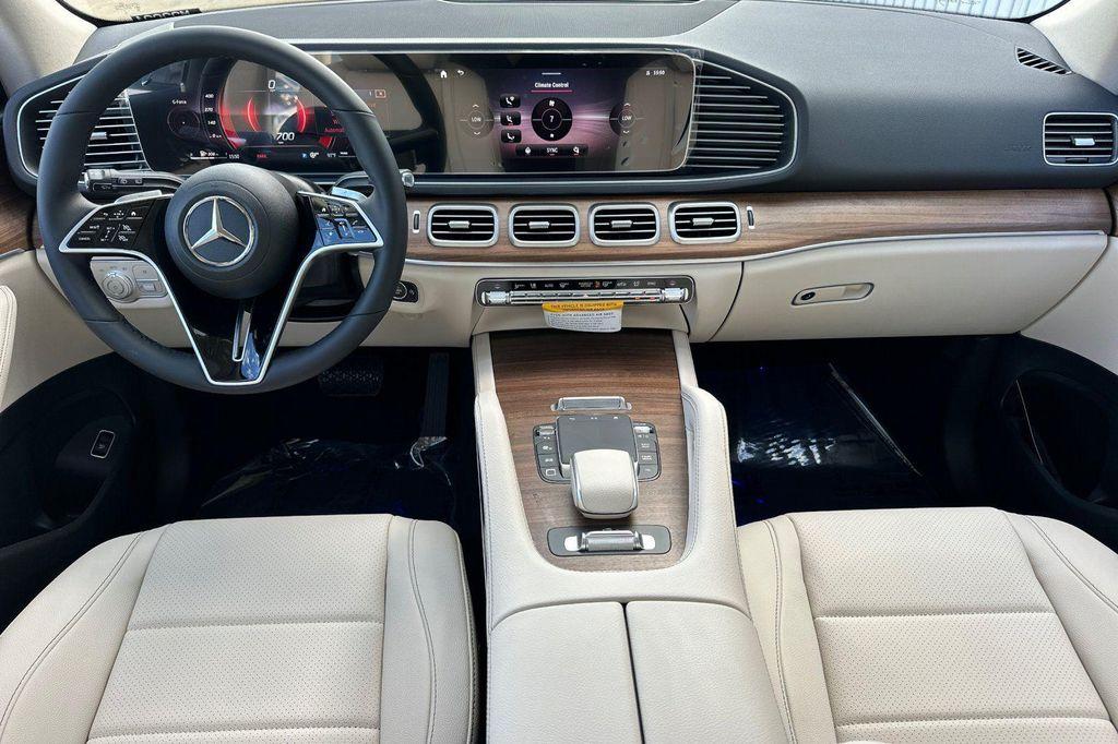 new 2026 Mercedes-Benz GLE 450 car, priced at $83,825