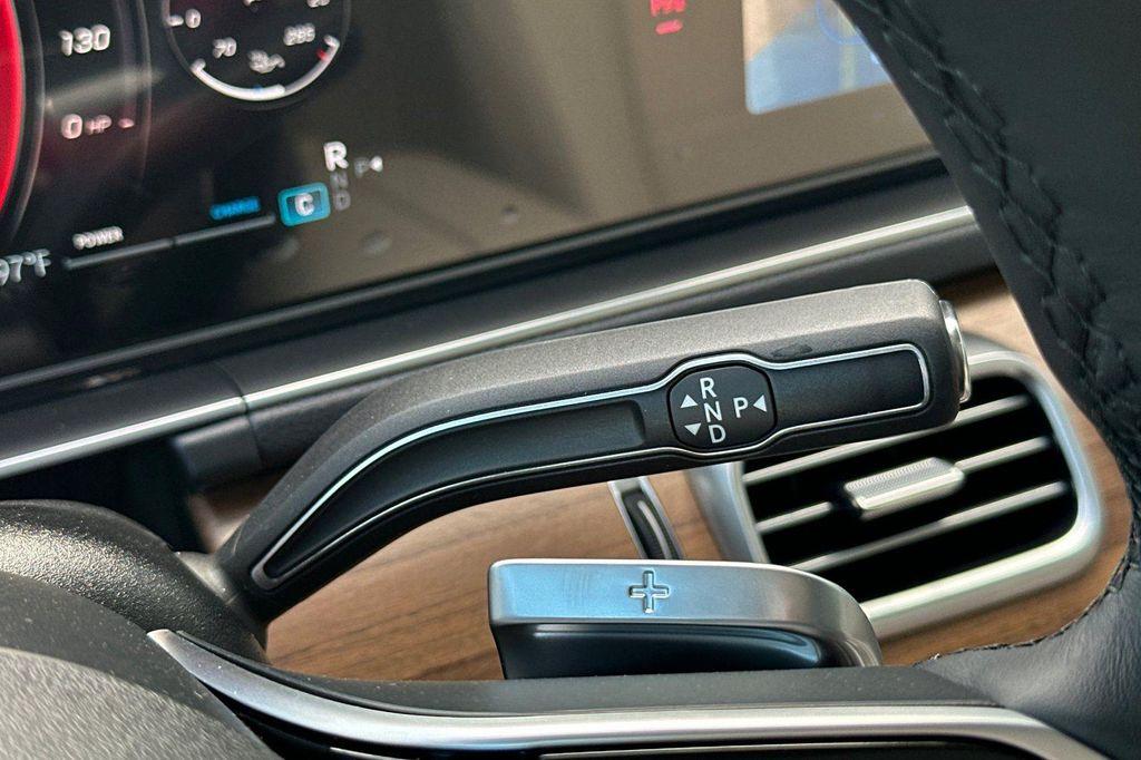 new 2026 Mercedes-Benz GLE 450 car, priced at $83,825