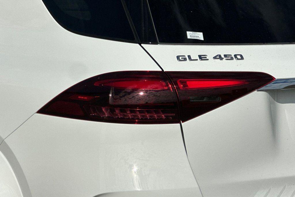 new 2026 Mercedes-Benz GLE 450 car, priced at $83,825
