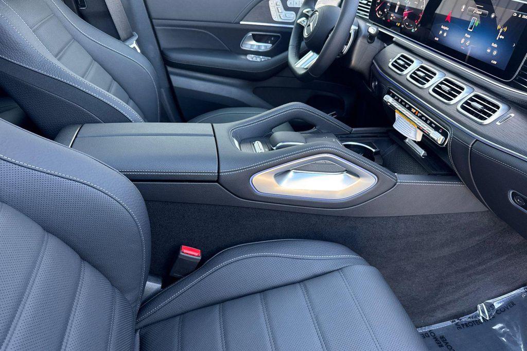 new 2026 Mercedes-Benz GLS 580 car, priced at $122,330