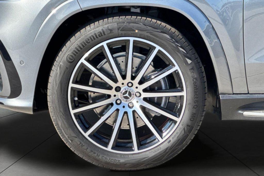 new 2026 Mercedes-Benz GLS 580 car, priced at $122,330