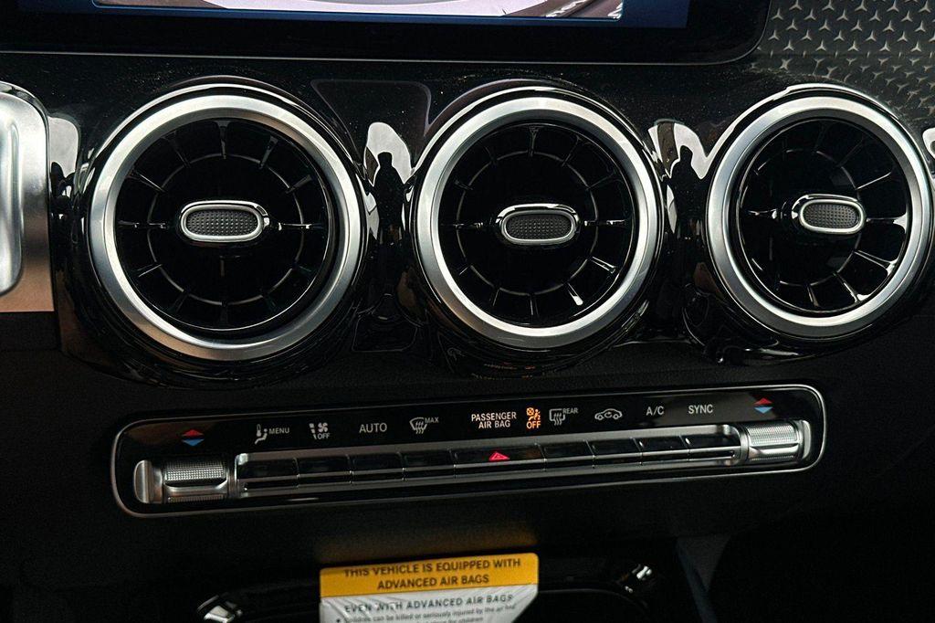 new 2025 Mercedes-Benz GLB 250 car, priced at $37,868