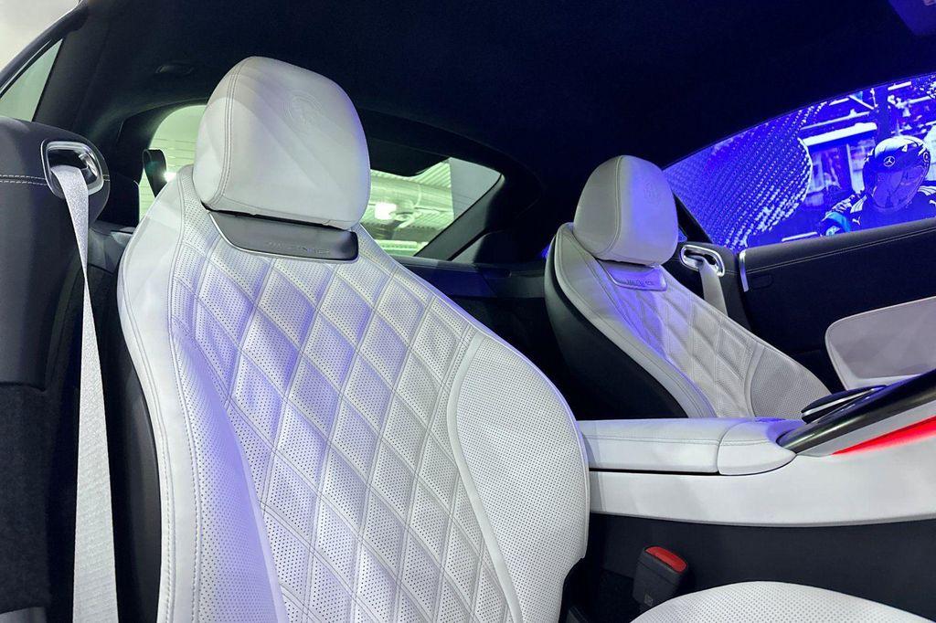 new 2025 Mercedes-Benz AMG GT 63 car, priced at $194,095