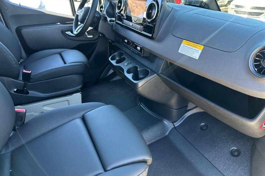 new 2025 Mercedes-Benz Sprinter 2500 car, priced at $75,647