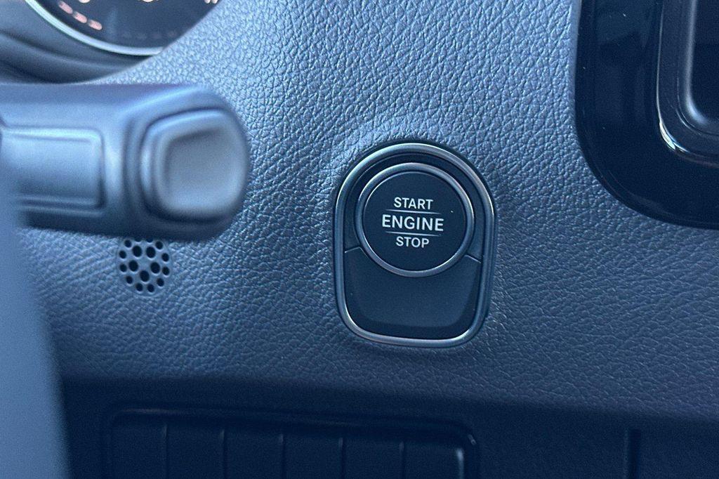 new 2025 Mercedes-Benz Sprinter 2500 car, priced at $75,647