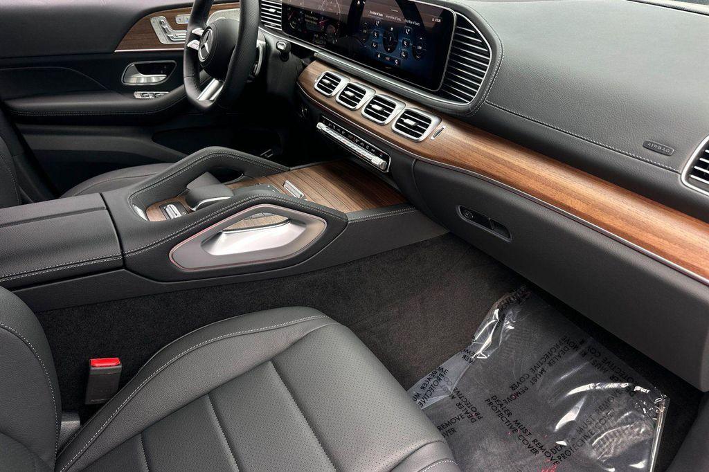 new 2025 Mercedes-Benz GLS 450 car, priced at $85,017